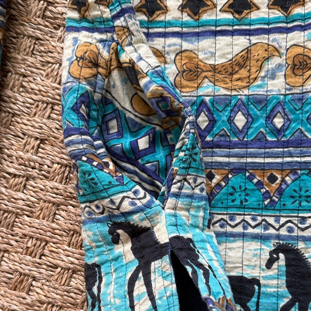 Quilted Reversible Blue Horse Arts & Crafts Patterned Jacket - Picture 6 of 10